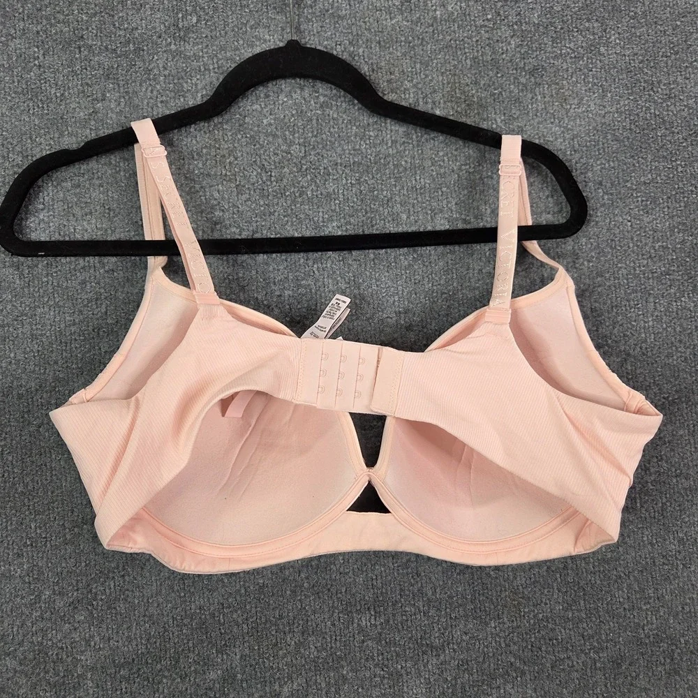 Victoria Secret Body by Victoria No Wire Bra Pink Lace 38D